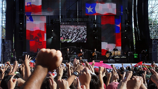 Un 60 por ciento de los chilenos escucha poco o nada de música nacional