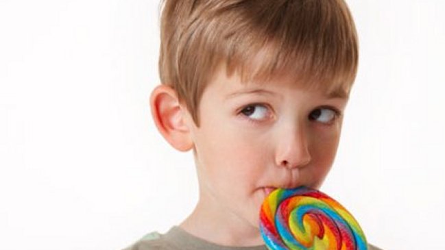 ¿Realmente el azúcar pone hiperactivos a los niños?