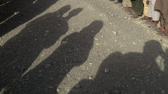 Pakistán: Vecinos impidieron a líder religioso violar y asesinar a una niña