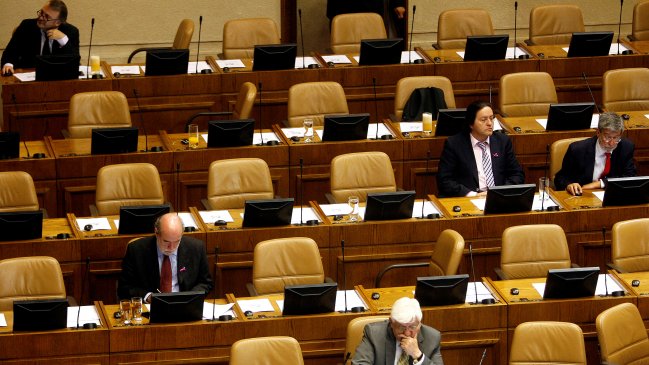 Fracasó solicitud de interpelación contra ministro Mañalich