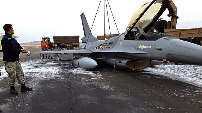Reparar el F-16 accidentado costará tres millones de dólares