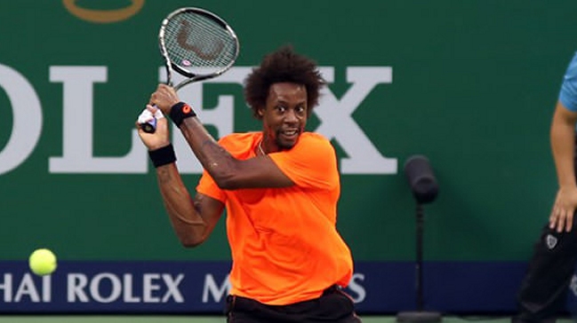 Monfils puso en evidencia el complicado momento de Federer