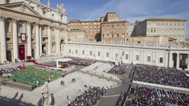 Masiva asistencia en la beatificación más numerosa de la historia