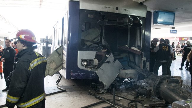 Choque de tren en Argentina reavivó críticas al Gobierno en plena campaña