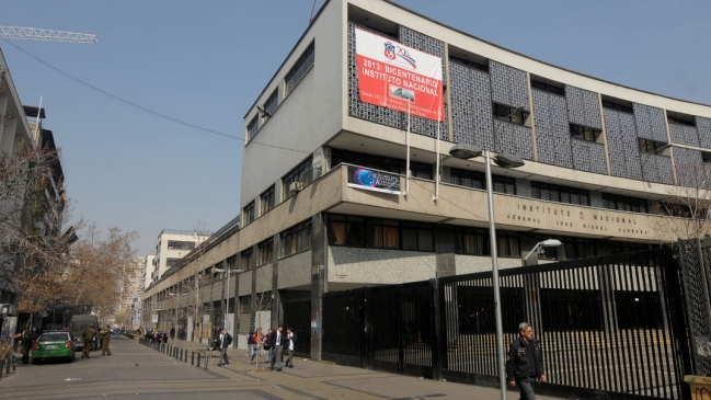 Rector del Instituto Nacional alista recurso para frenar ranking de notas