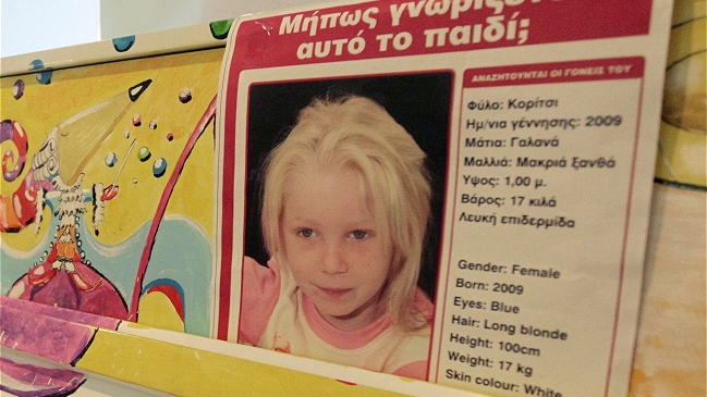 Grecia pidió ayuda a Interpol para identificar a niña rubia griega