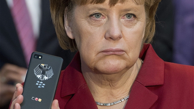 EE.UU. negó haber espiado el teléfono de Angela Merkel