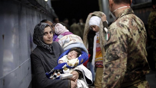 Llegan 775 inmigrantes a las costas italianas