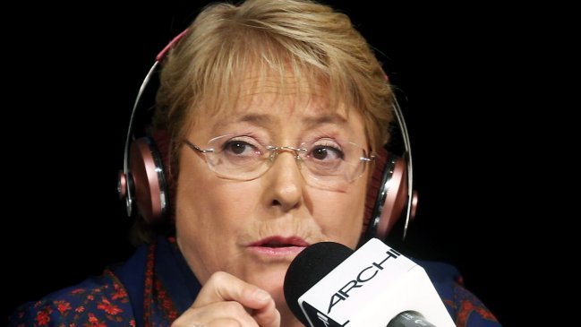 Michelle Bachelet: Estoy disfónica de hablar todo el día