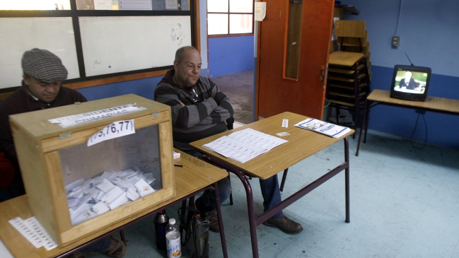 Mujeres embarazadas podrán excusarse de ser vocales de mesa