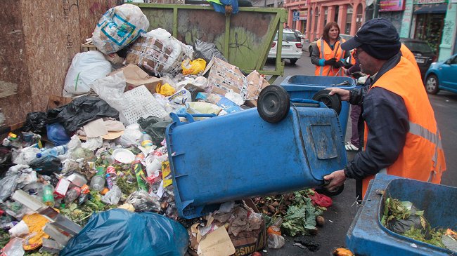 Alcalde de Valparaíso advierte que la basura puede 