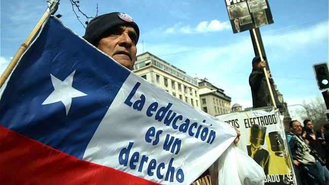 CEP: Alto apoyo a nacionalización del cobre y educación universitaria gratuita