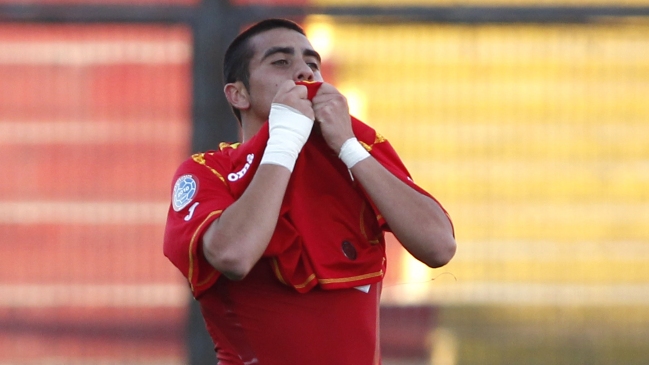 Unión Española aplastó a Colo Colo por la Segunda División