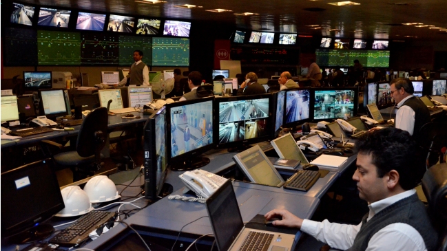 Las medidas de Metro para reforzar su servicio a cementerios