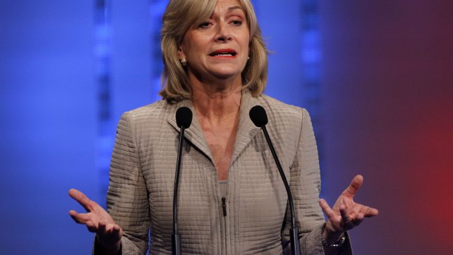 Matthei propuso liberar del pago de contribuciones a la tercera edad