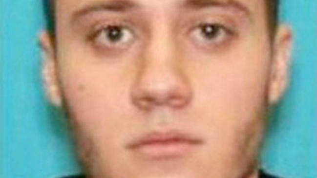 ¿Qué se sabe del atacante del aeropuerto de Los Ángeles?