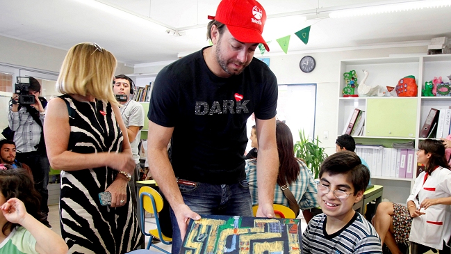 Massú ofreció ayuda para el tenis femenino: 