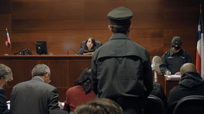 Profesor de derecho: Iniciativa para fiscalizar a jueces es 