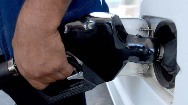 ENAP: Bencinas bajarán hasta 8 pesos este jueves