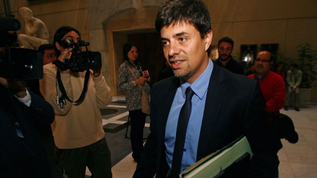 Diputados de oposición recurrirán a Contraloría por observatorio judicial