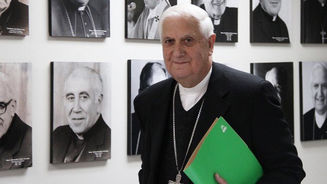 Obispo Goic: Proponemos votar por la protección a la familia y la vida