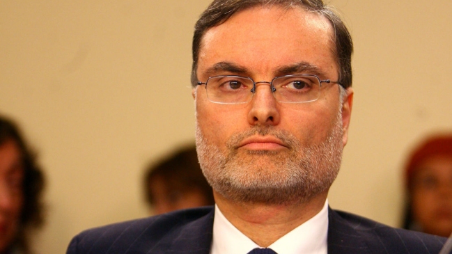 Incautan computador a Julio Pereira en investigación por el 