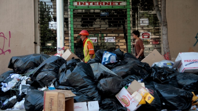 Seremi cursó 12 sumarios sanitarios al municipio de Santiago por la basura