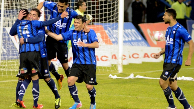 Huachipato quedó con un pie en semifinales de Copa Chile tras golear a Temuco