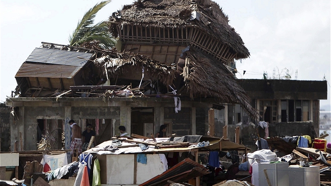 Estados Unidos triplicará presencia en Filipinas para asistir a víctimas de Haiyan