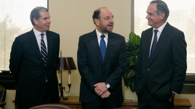 Cancillería deberá entregar datos de abogados que defendieron a Chile en La Haya