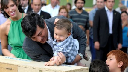 Franco Parisi votó junto a sus hijos