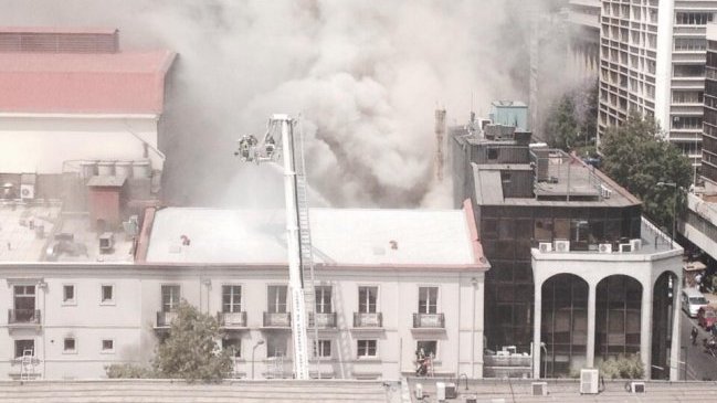Alcaldesa Tohá: Espero que el Teatro Municipal vuelva a funcionar pronto