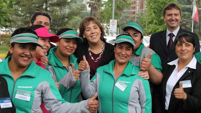 Sernam inauguró servicentro atendido sólo por mujeres