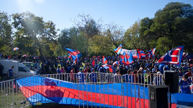 Carabineros explicó las restricciones para ingresar bombos a los estadios