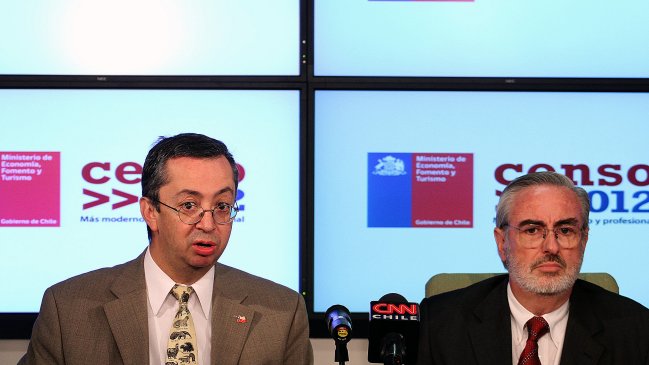 Gobierno arremetió contra ex director del INE tras informe de expertos