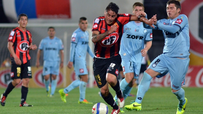 Rangers e Iquique protagonizaron un discreto empate en Talca