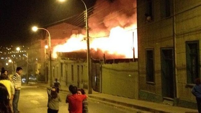 Nuevo incendio afectó al cerro Barón de Valparaíso