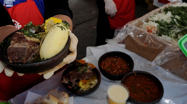 El 95,9 por ciento de los chilenos consume comidas típicas