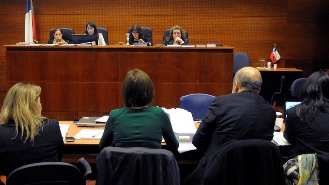 Jueza que investiga abusos sexuales en Colegio Apoquindo llama a recalificar delitos