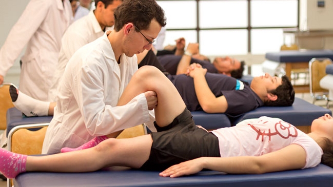 Colegio de Kinesiólogos llamó a no caer en 