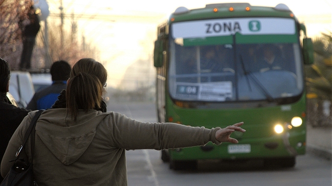 Pasajes de Transantiago y Metro subirán este domingo