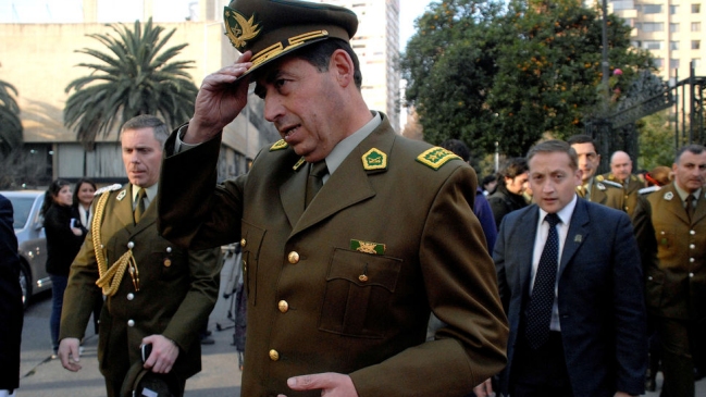 Diputados citaron al general director de Carabineros por caso OS-7