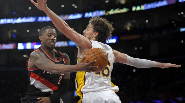 Portland superó a unos Lakers que siguen a los tumbos