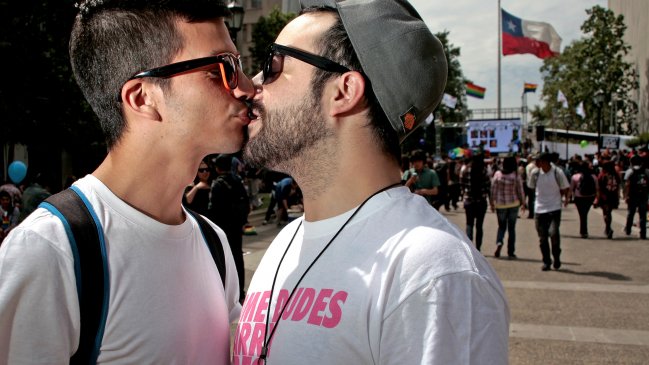 Comisión de Constitución del Senado despachó proyecto de AVP