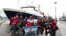 Partió la expedición que lleva a fanáticos de Metallica a la Antártica