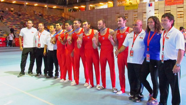 Tomás González obtuvo medalla de plata en el Sudamericano de Gimnasia