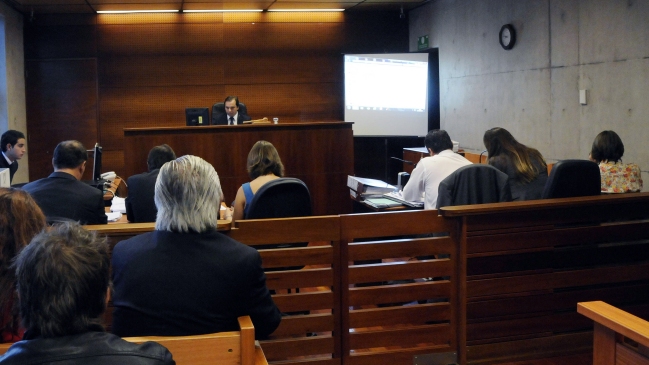 Fiscalía pedirá 32 años de cárcel para madre acusada de envenenar a sus hijos