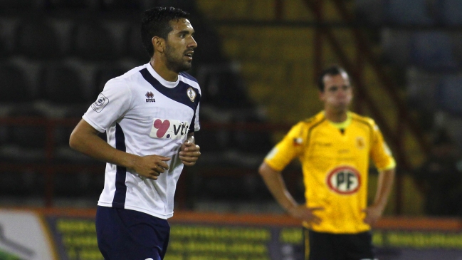 Naval le arruinó la fiesta a San Luis en la Primera B