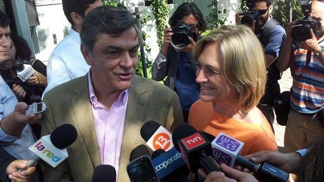 Pablo Longueira llegó a visitar a Evelyn Matthei