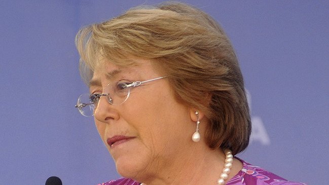 Comando de Bachelet recibió con 